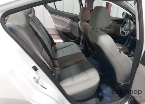 2017 Hyundai Elantra Se z USA, uszkodzony, nr VIN 5NPD84LF6HH054211